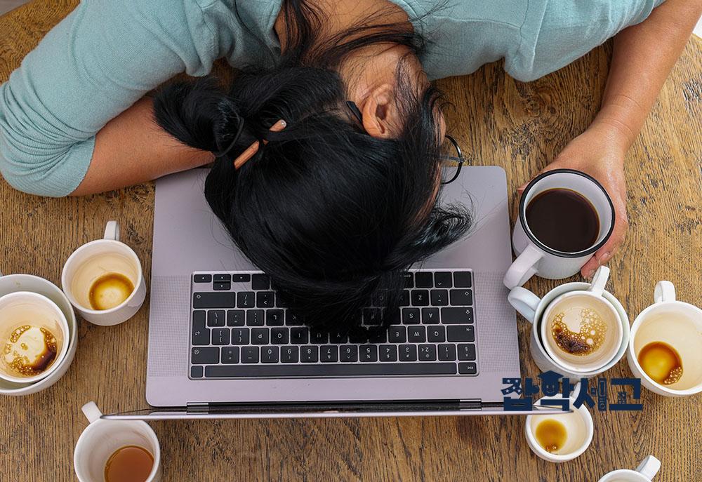 What Are Caffeine’s Benefits and Side Effects?