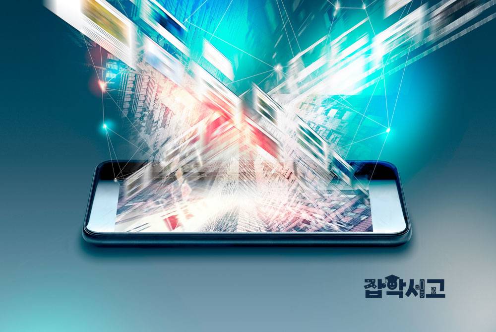 フェイクニュースの問題を解決するには、報道機関とプラットフォームの役割が重要だ。
